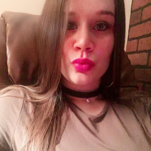 Meet your Posher, Iliana - Picture 1 of 1